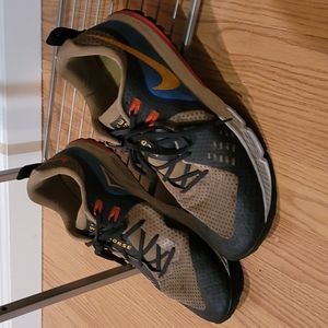 Nike Trail Hiking Shoes